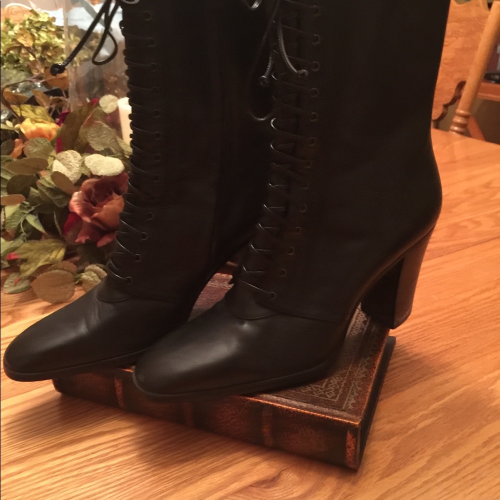 Black leather booties, lace-up, higher heal